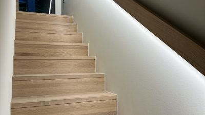 Escaliers en bois avec contre-machres